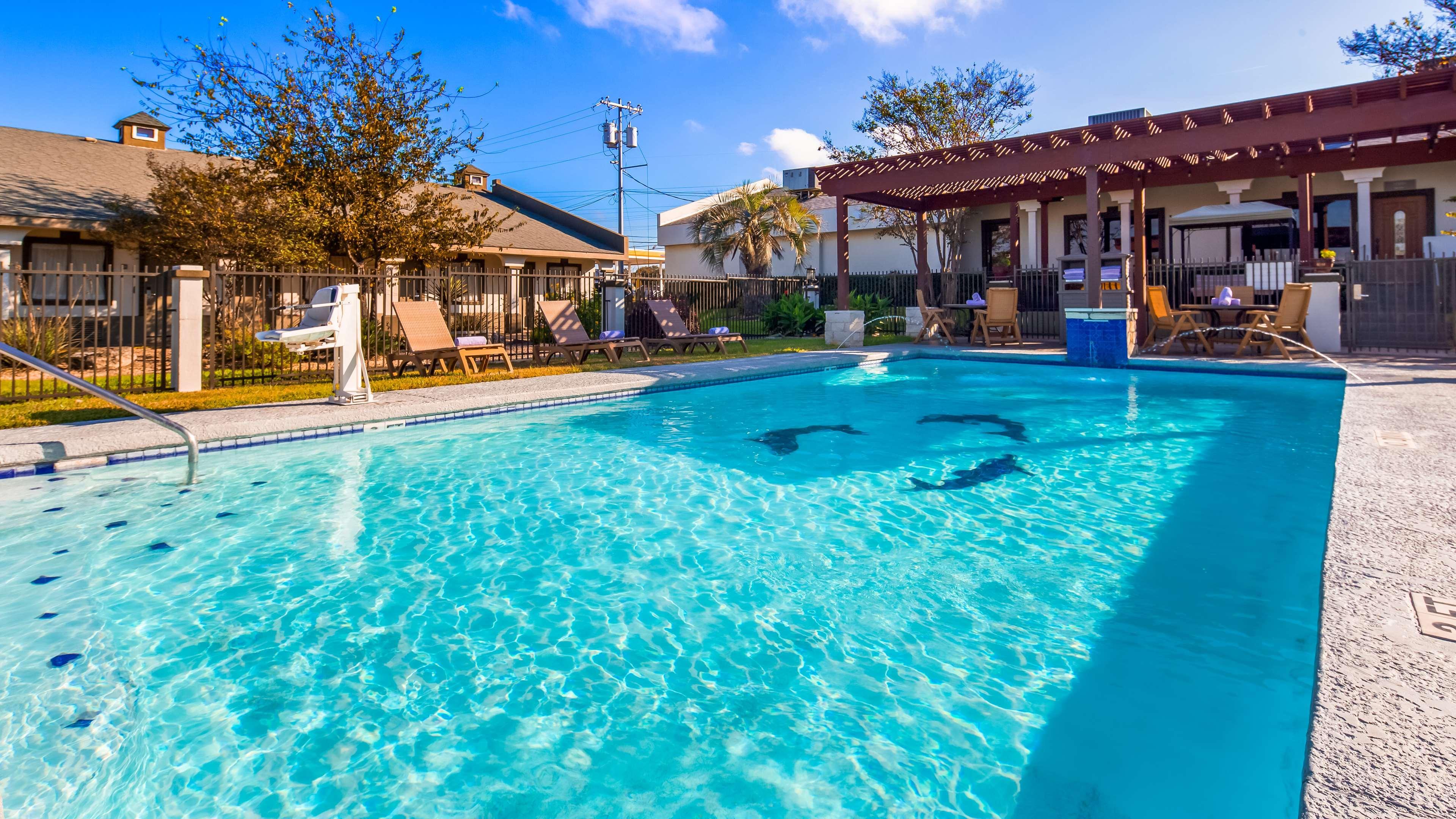 Best Western Post Oak Inn Burnet Exterior photo
