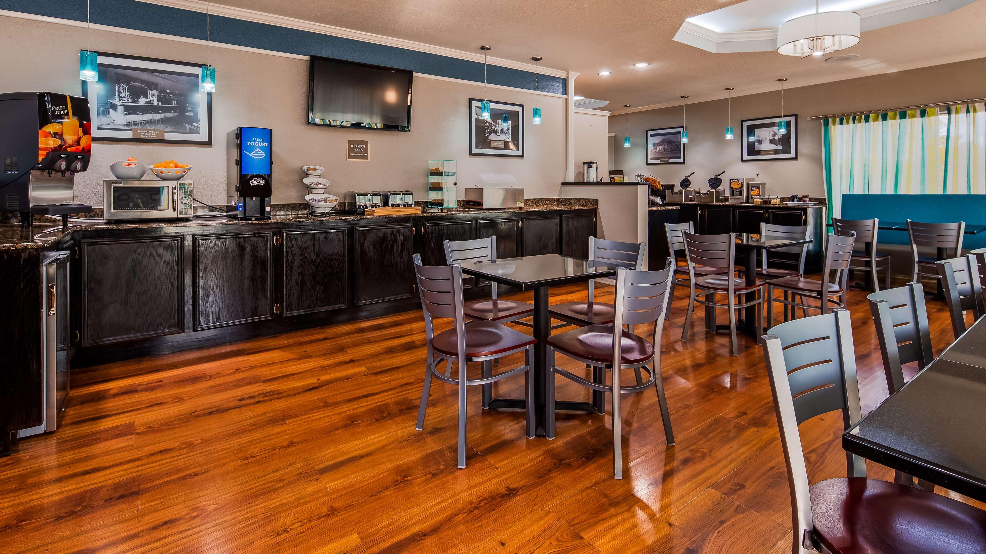 Best Western Post Oak Inn Burnet Exterior photo