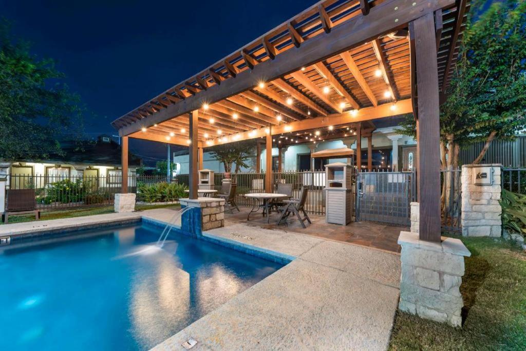 Best Western Post Oak Inn Burnet Exterior photo