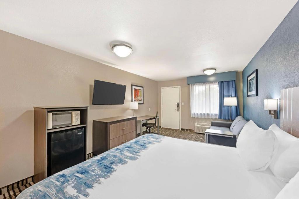 Best Western Post Oak Inn Burnet Exterior photo