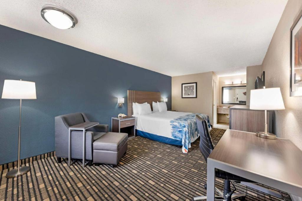Best Western Post Oak Inn Burnet Exterior photo
