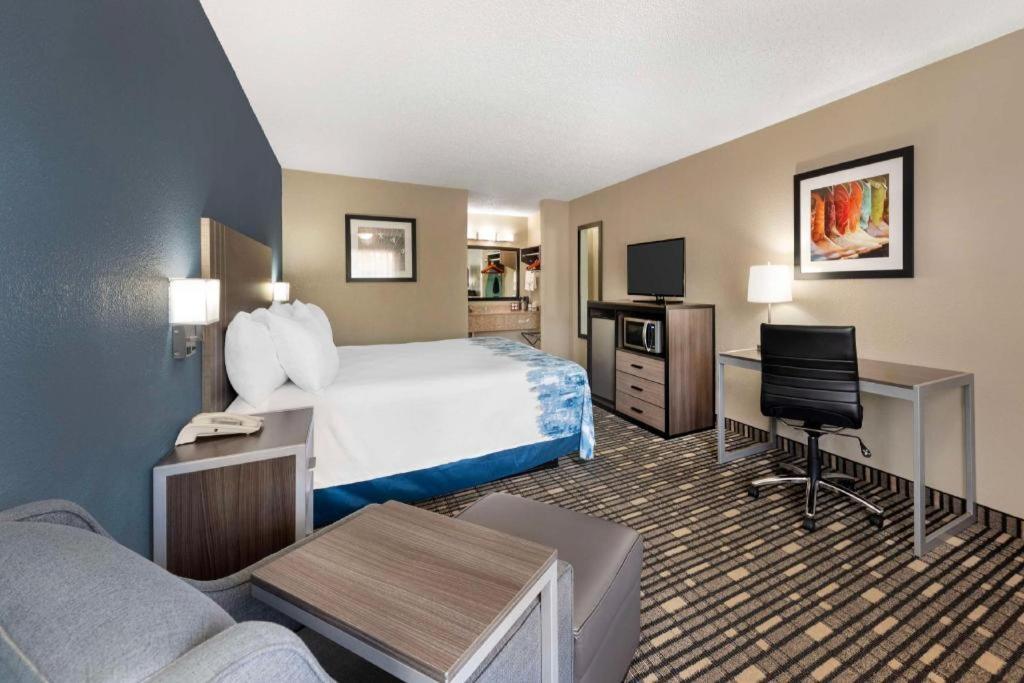 Best Western Post Oak Inn Burnet Exterior photo